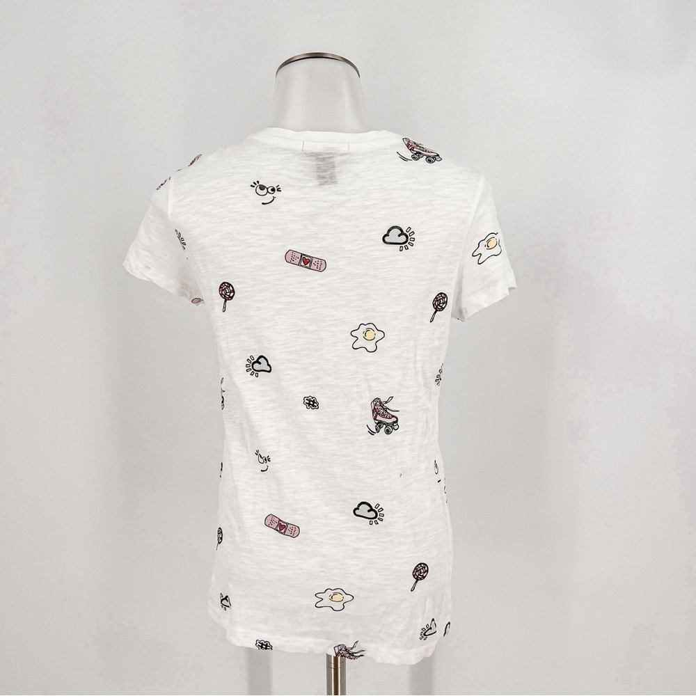 Forever21 Roller Skates and Eggs T-shirt - Picture 3 of 4